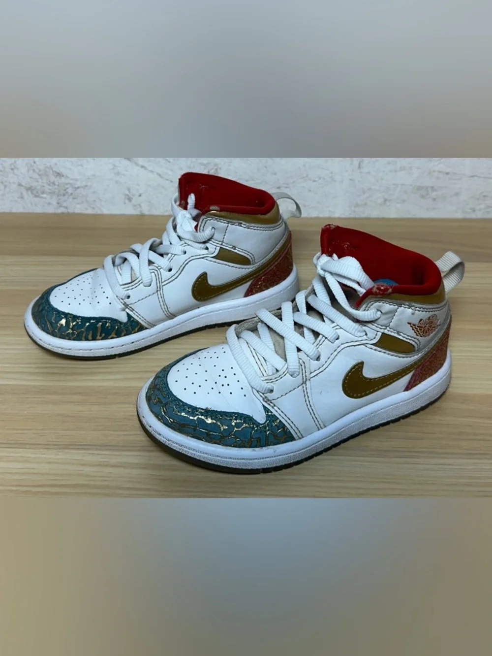 Nike Kids Air Jordan 1988 tribute sneakers “School Addition “ 11C - Picture 4 of 9